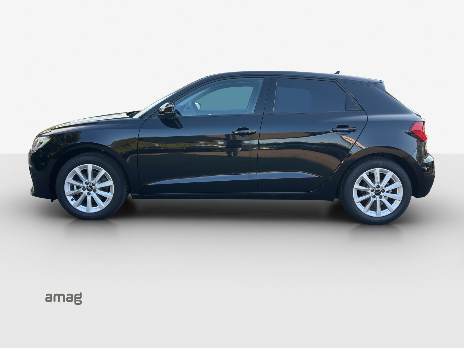 AUDI A1 Sportback 30 TFSI Attraction S-tronic-showroom-element-1