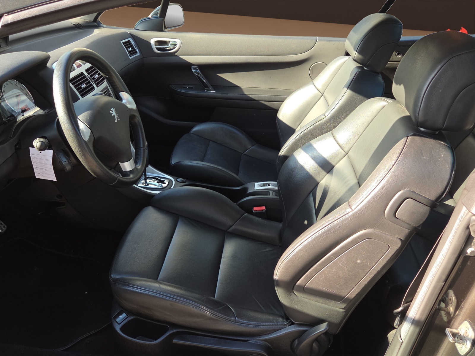 PEUGEOT 307 CC 2.0 16V Dynamic-image-11