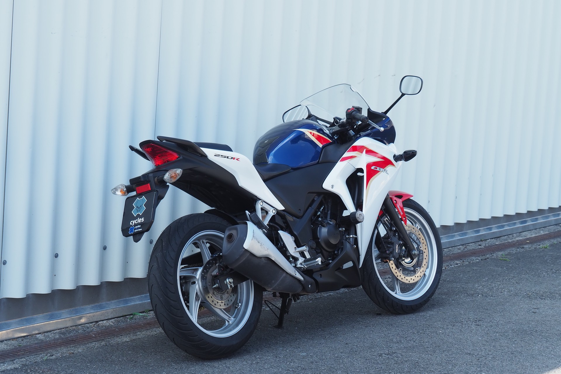 HONDA CBR 250 RA-image-4