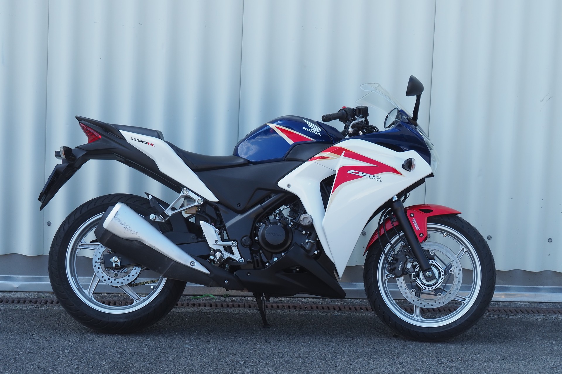 HONDA CBR 250 RA-image-0