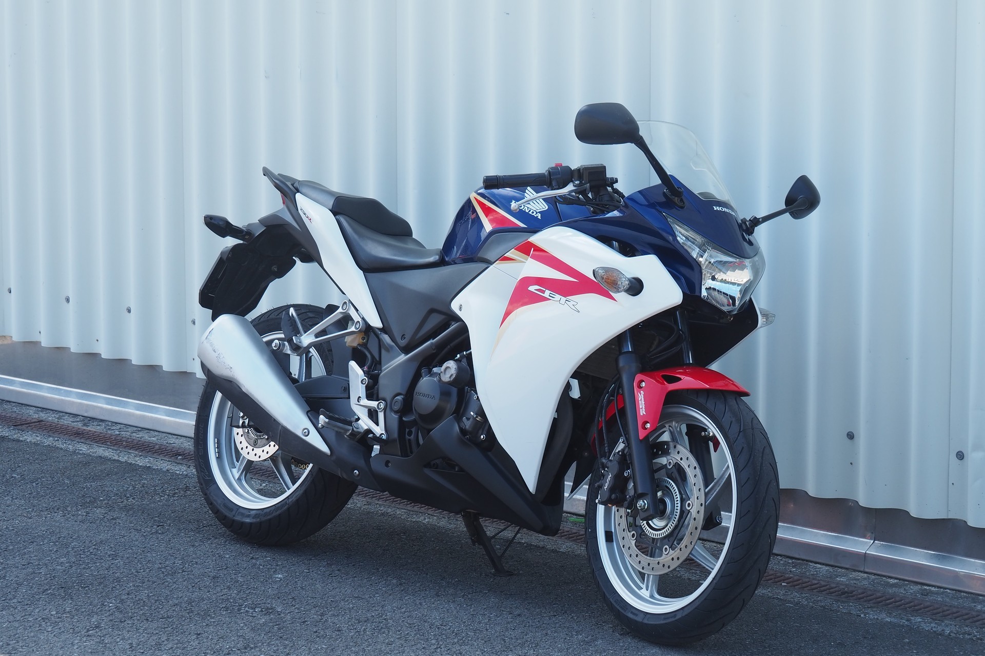 HONDA CBR 250 RA-image-2