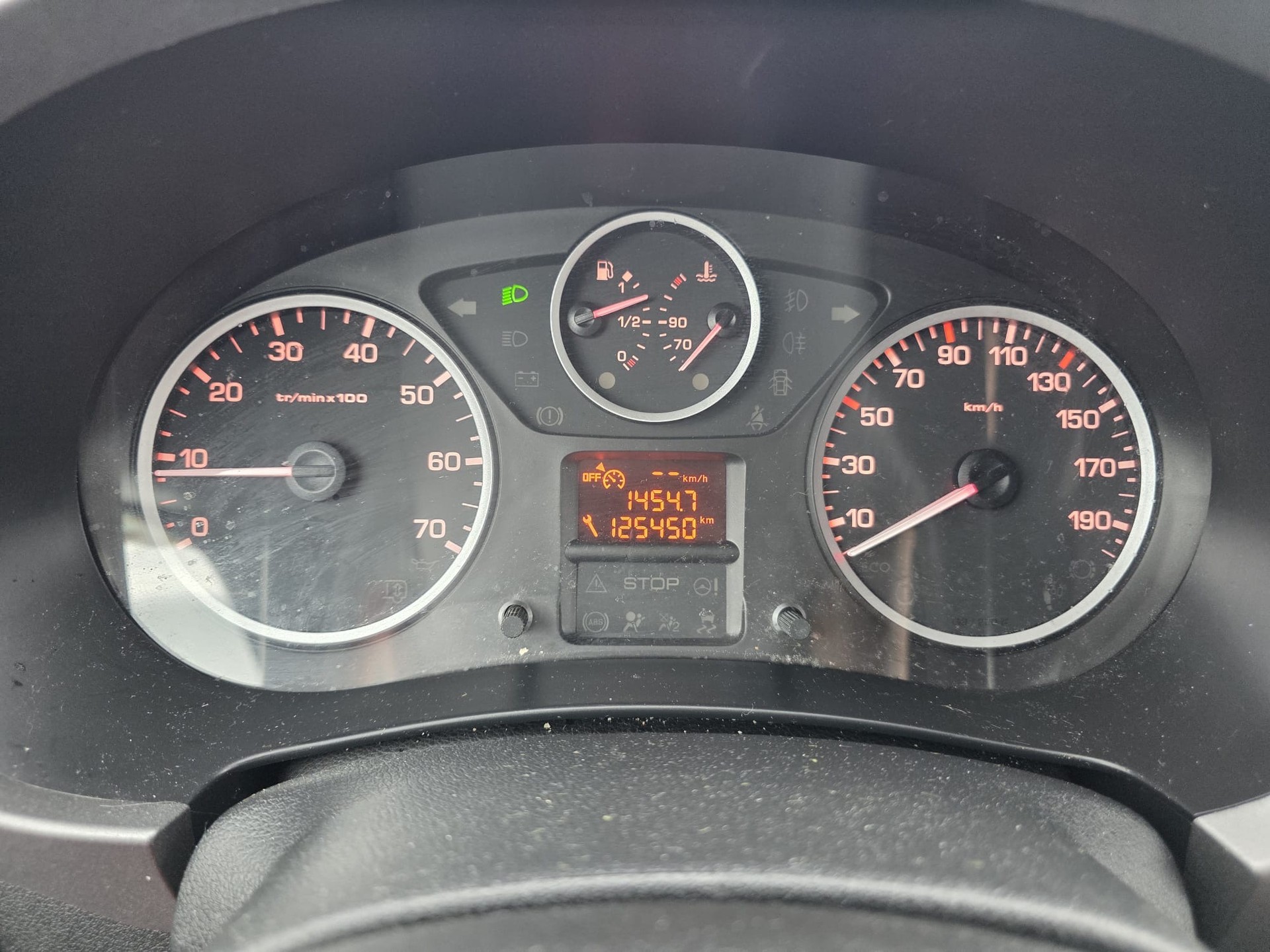 PEUGEOT Partner 1.6 BlueHDi Active-image-12