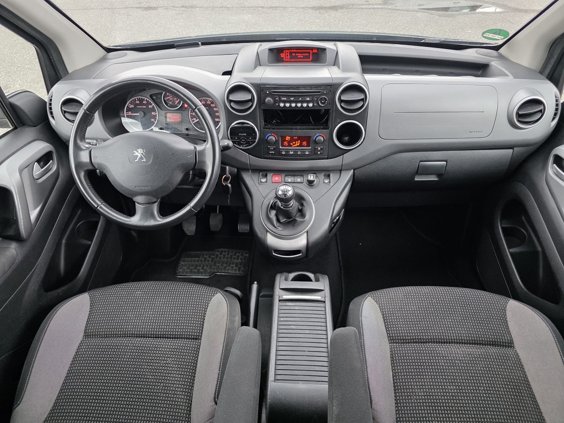 PEUGEOT Partner 1.6 BlueHDi Active-image-6
