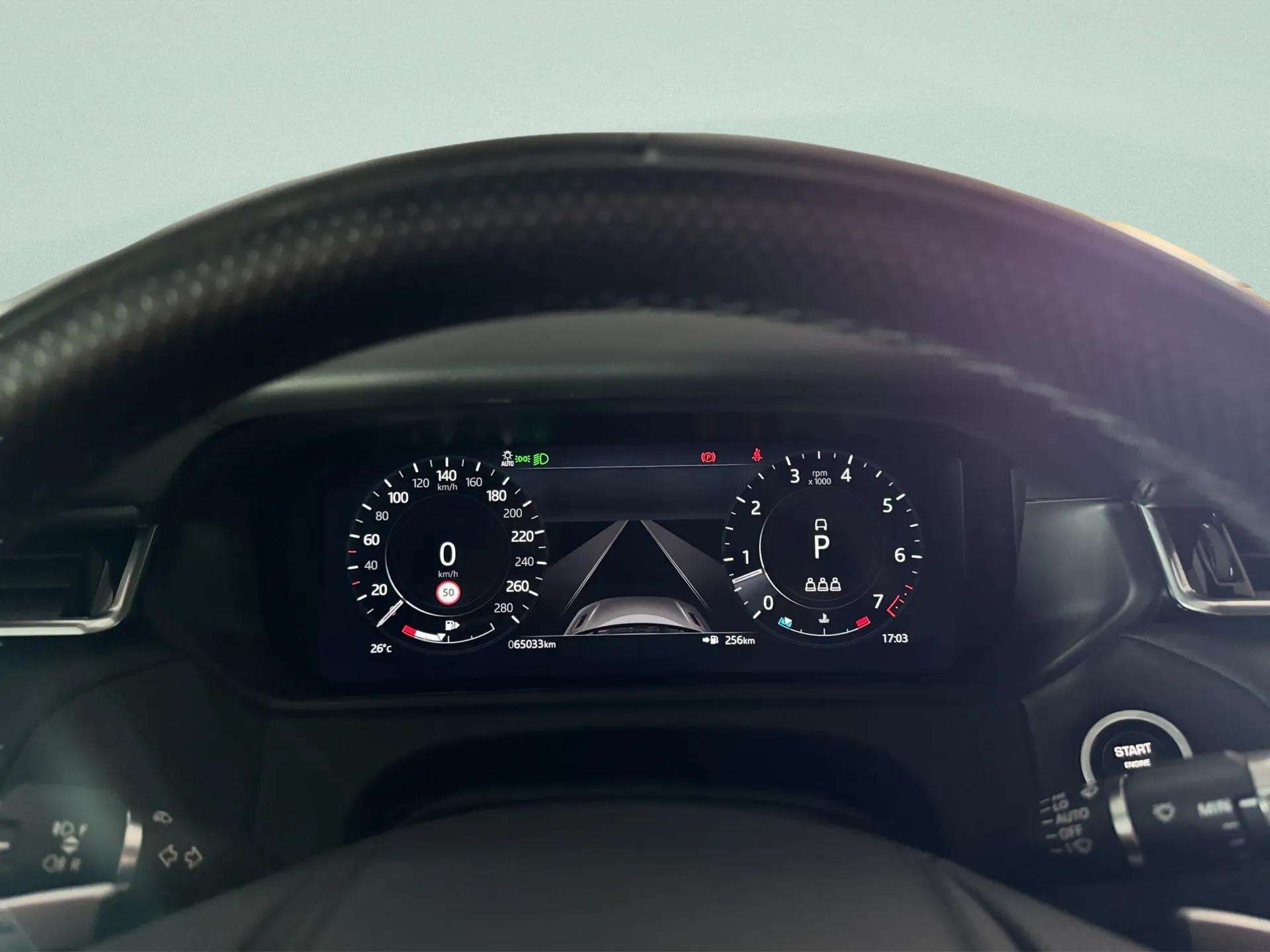 LAND ROVER Range Rover Velar R-Dynamic P 400 Edition Automatic-image-16