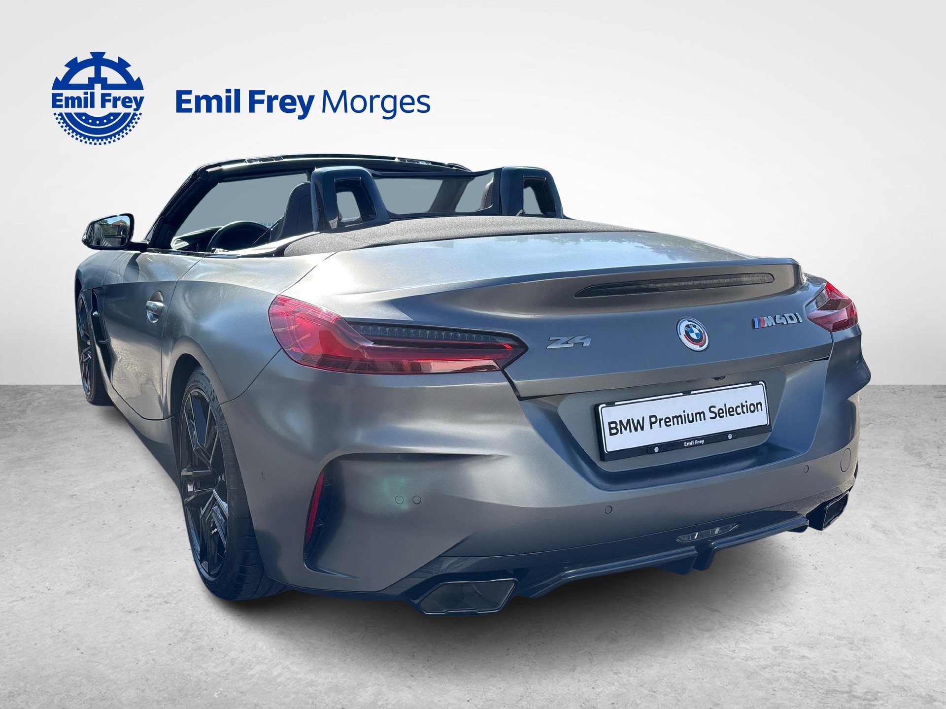 BMW Z4 M40i-showroom-element-2