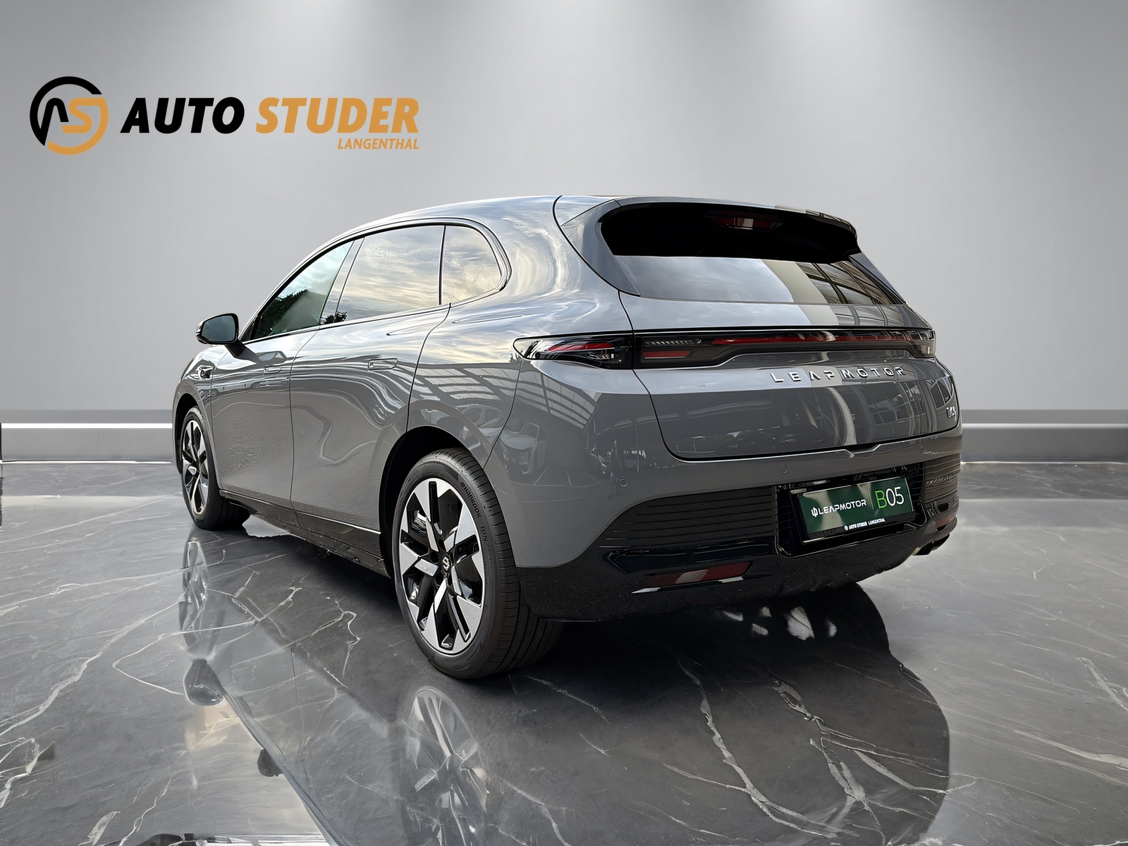 LEAPMOTOR B05 EV-image-9