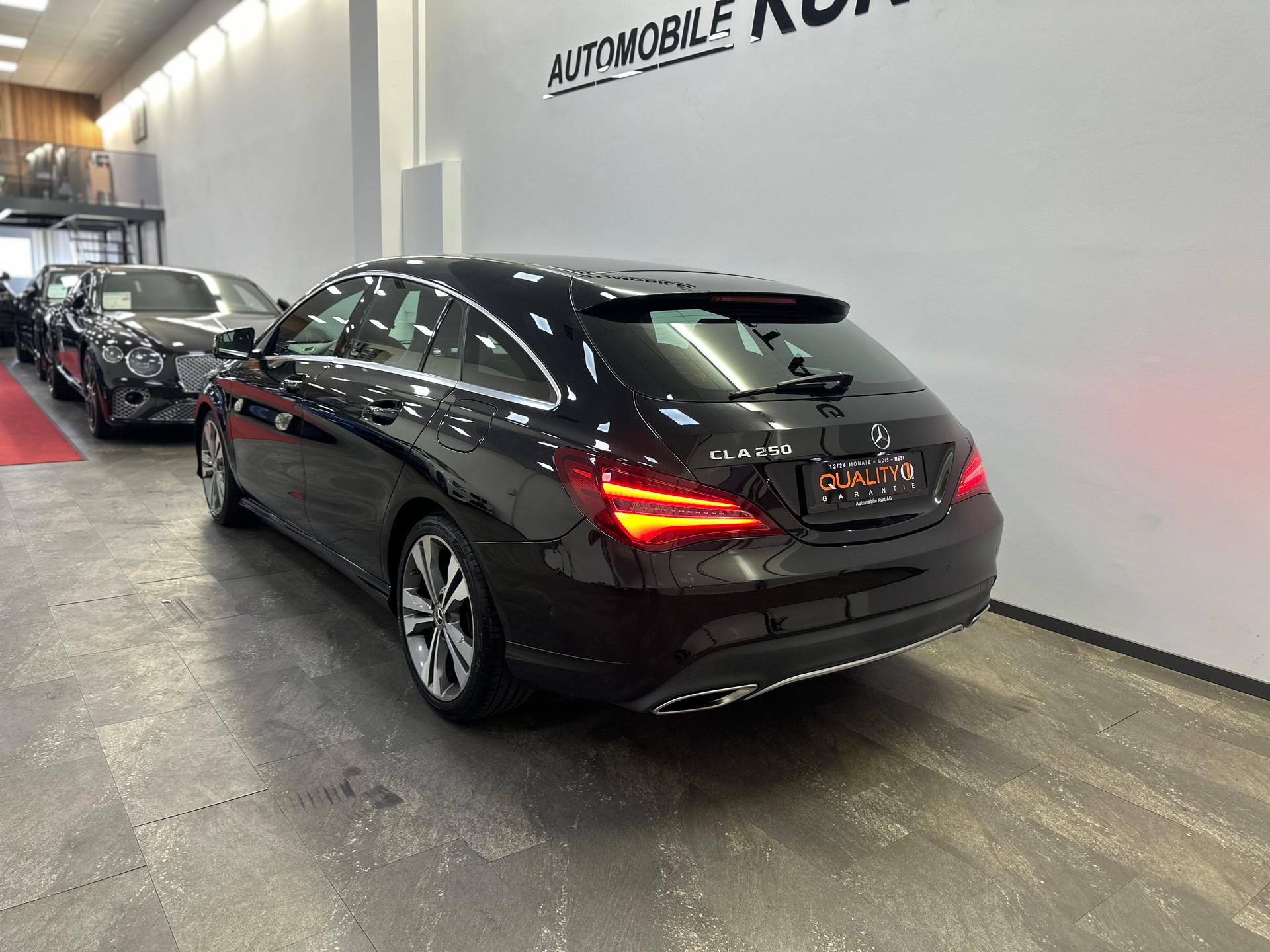 MERCEDES-BENZ CLA Shooting Brake 250 Urban 7G-DCT-showroom-element-3