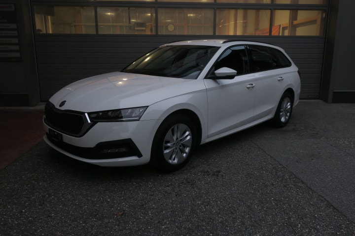 SKODA Octavia Combi 2.0 TDI DSG Ambition 4x4