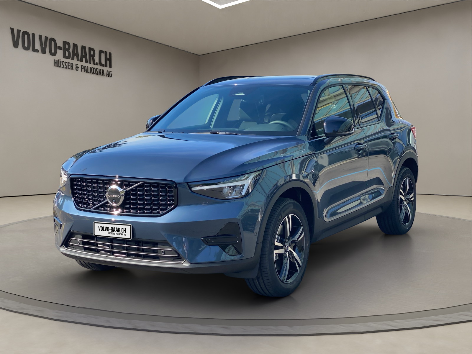 VOLVO XC40 2.0 B3 MH Plus Dark