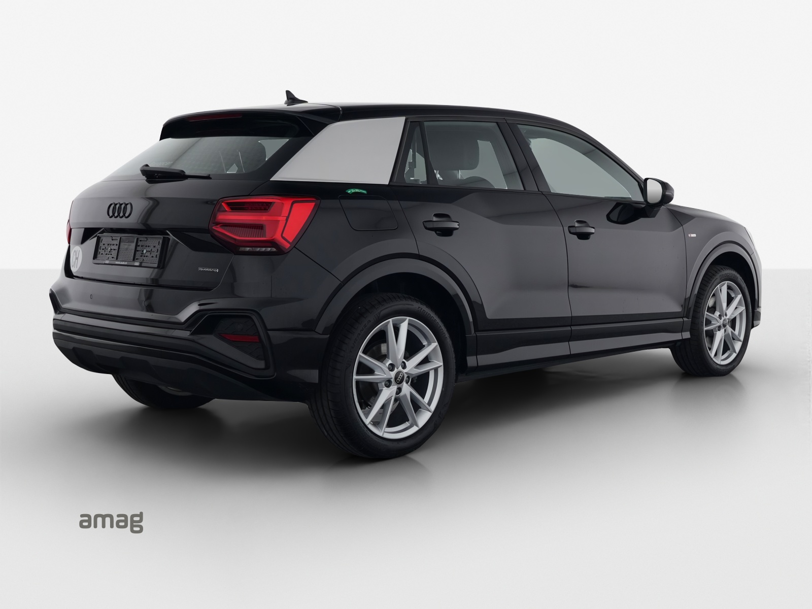 AUDI Q2 40 TFSI S line quattro S-tronic-showroom-element-3