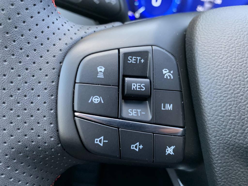 FORD Kuga 2.5 Hybrid ST-Line X 4x4-image-8