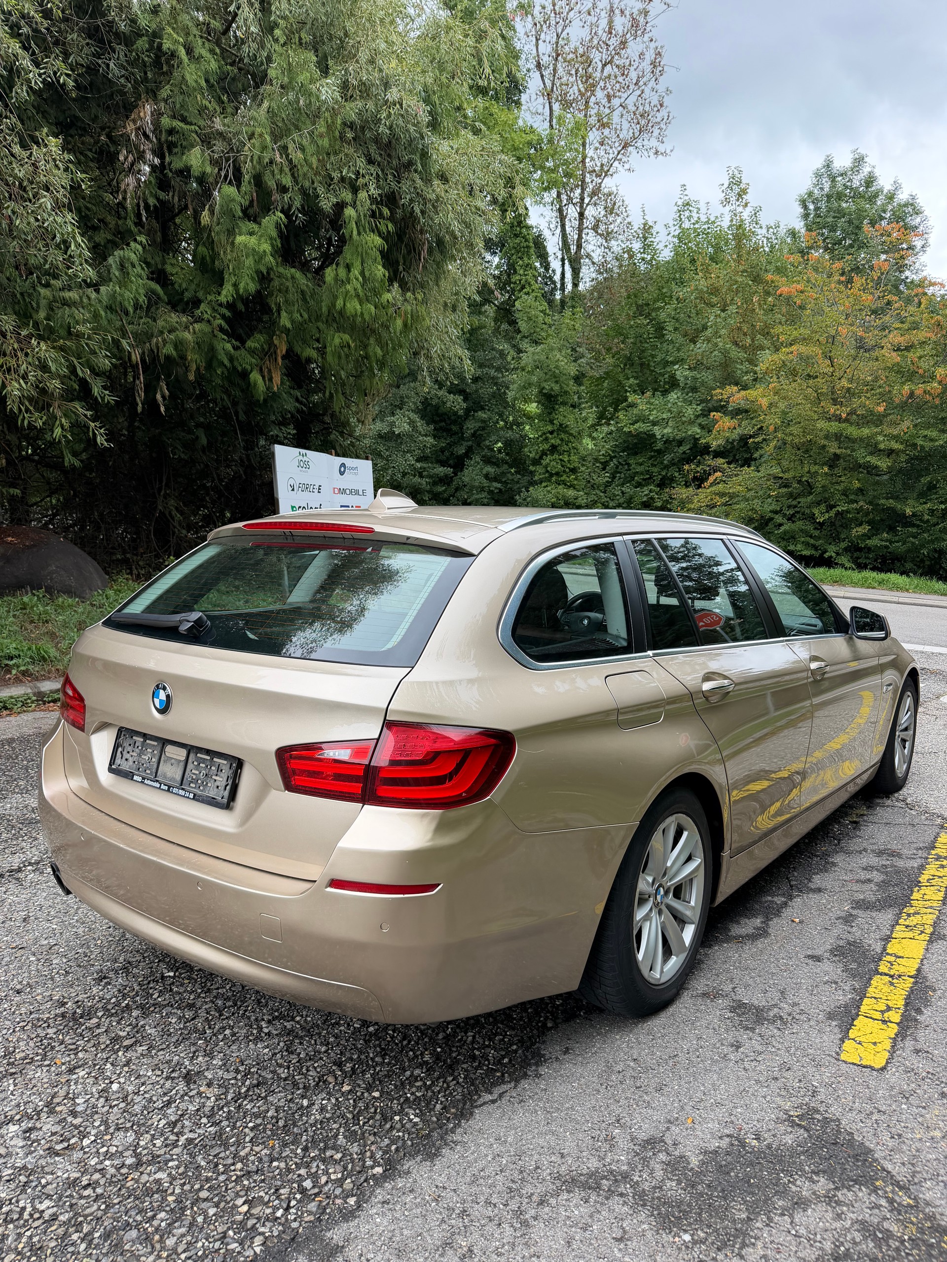 BMW 528i xDrive Touring Steptronic-image-5