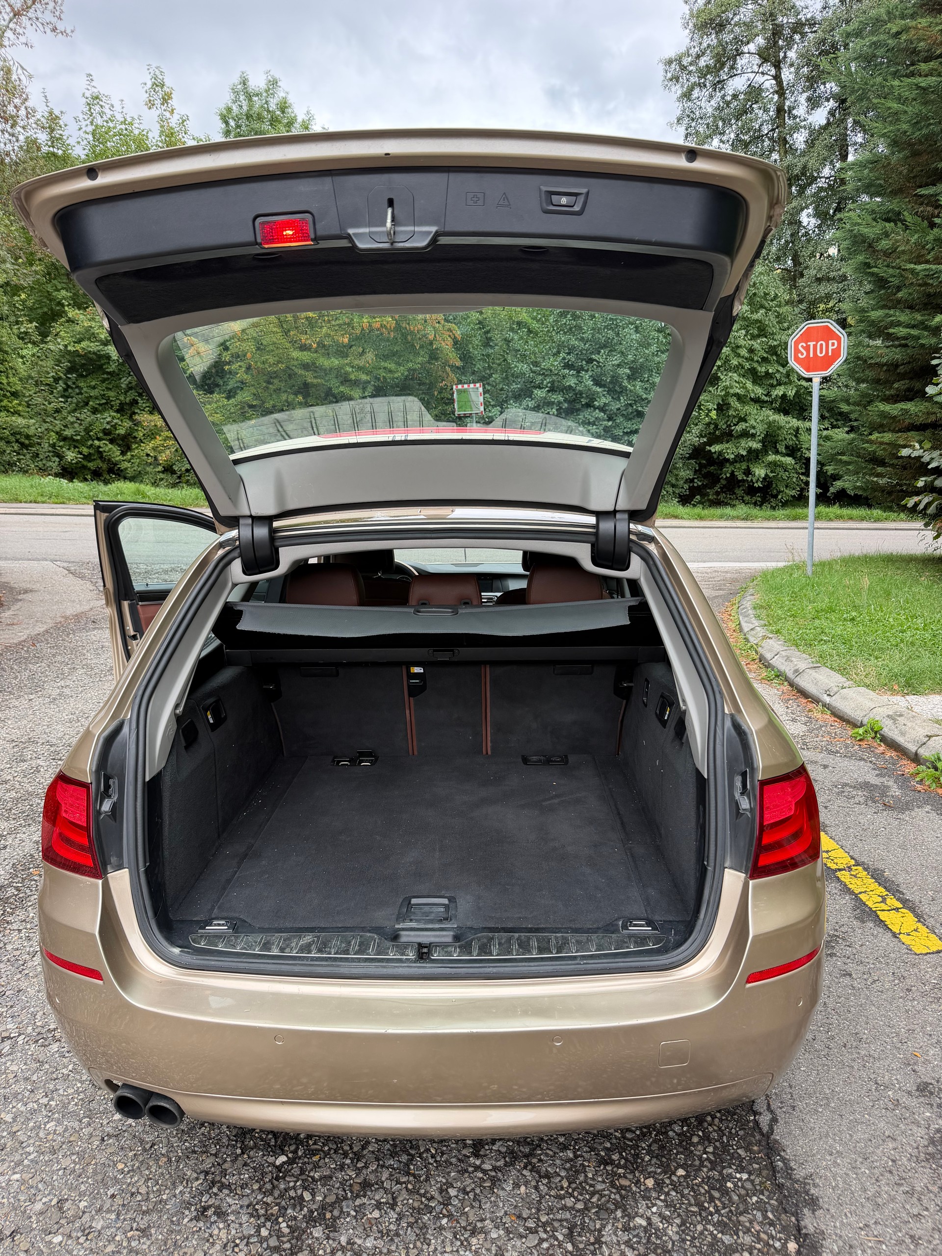 BMW 528i xDrive Touring Steptronic-image-7
