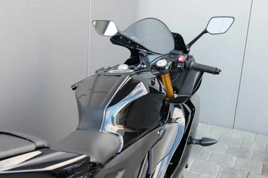 YAMAHA YZF-R125 ABS-image-4