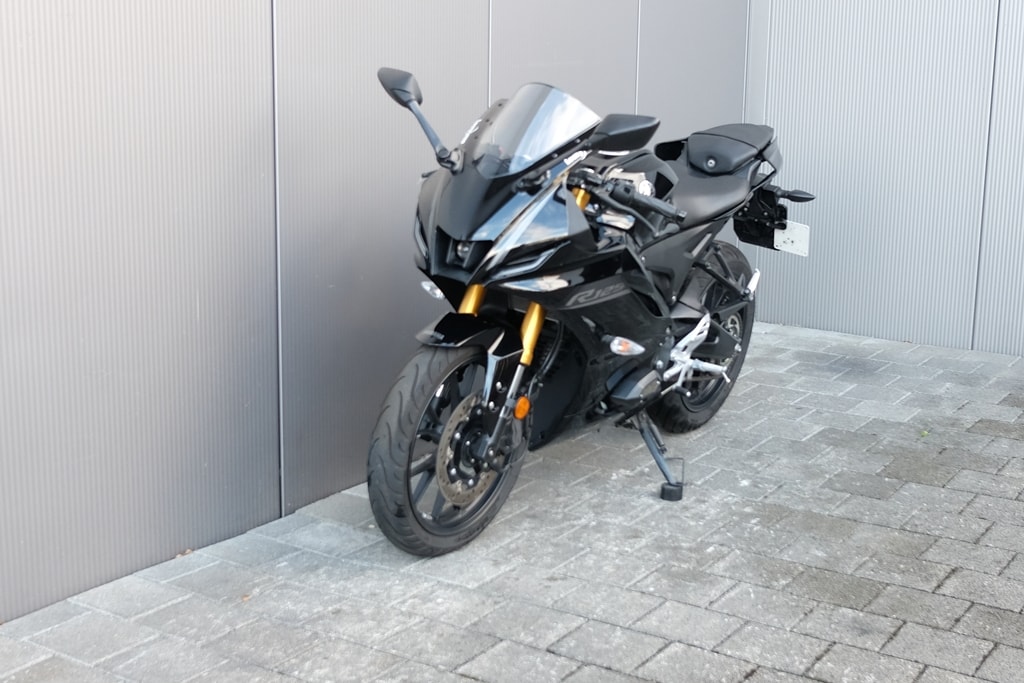 YAMAHA YZF-R125 ABS-image-1