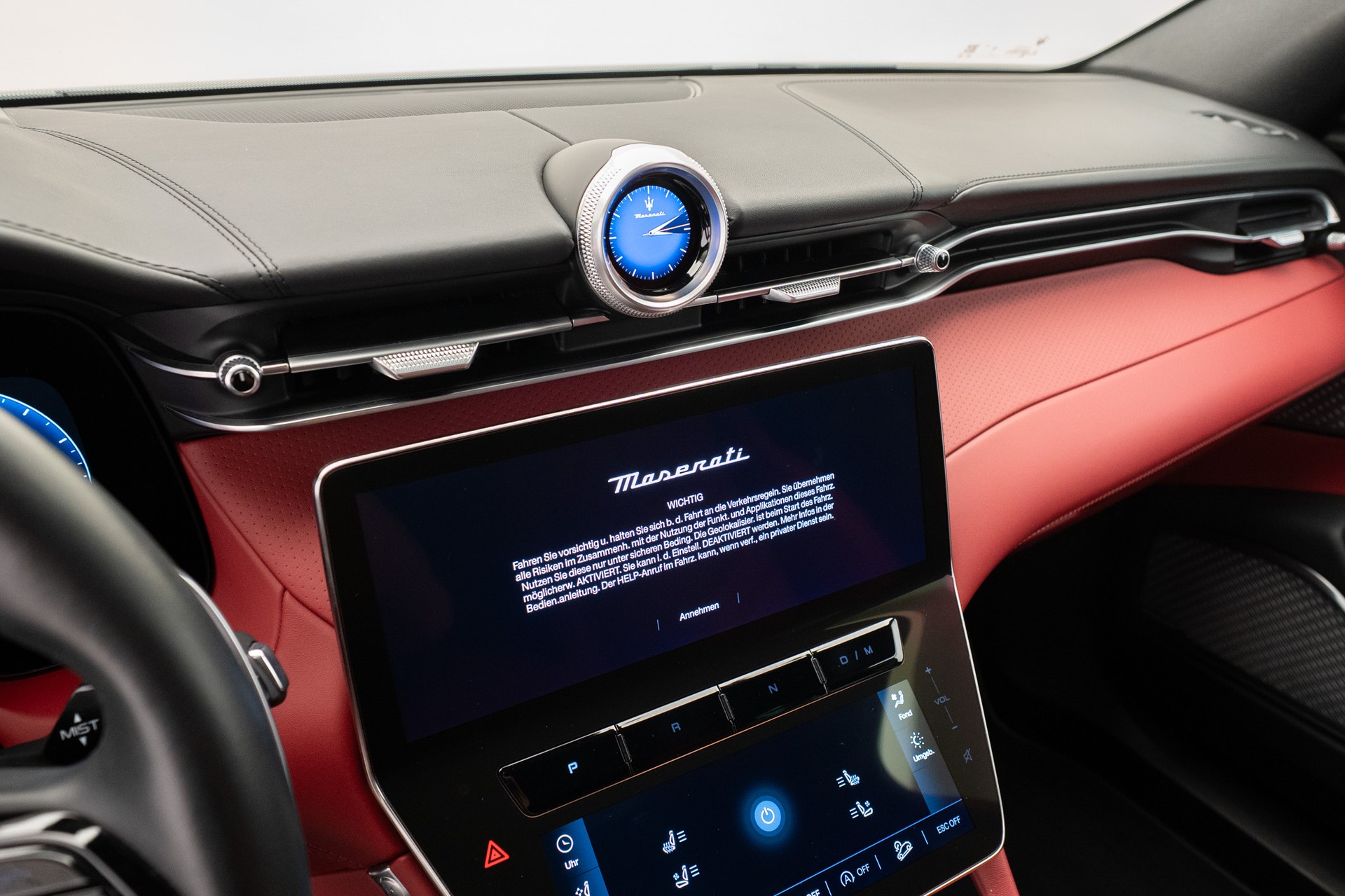 MASERATI Grecale 2.0 MHEV Modena Hybrid Automatica-image-8
