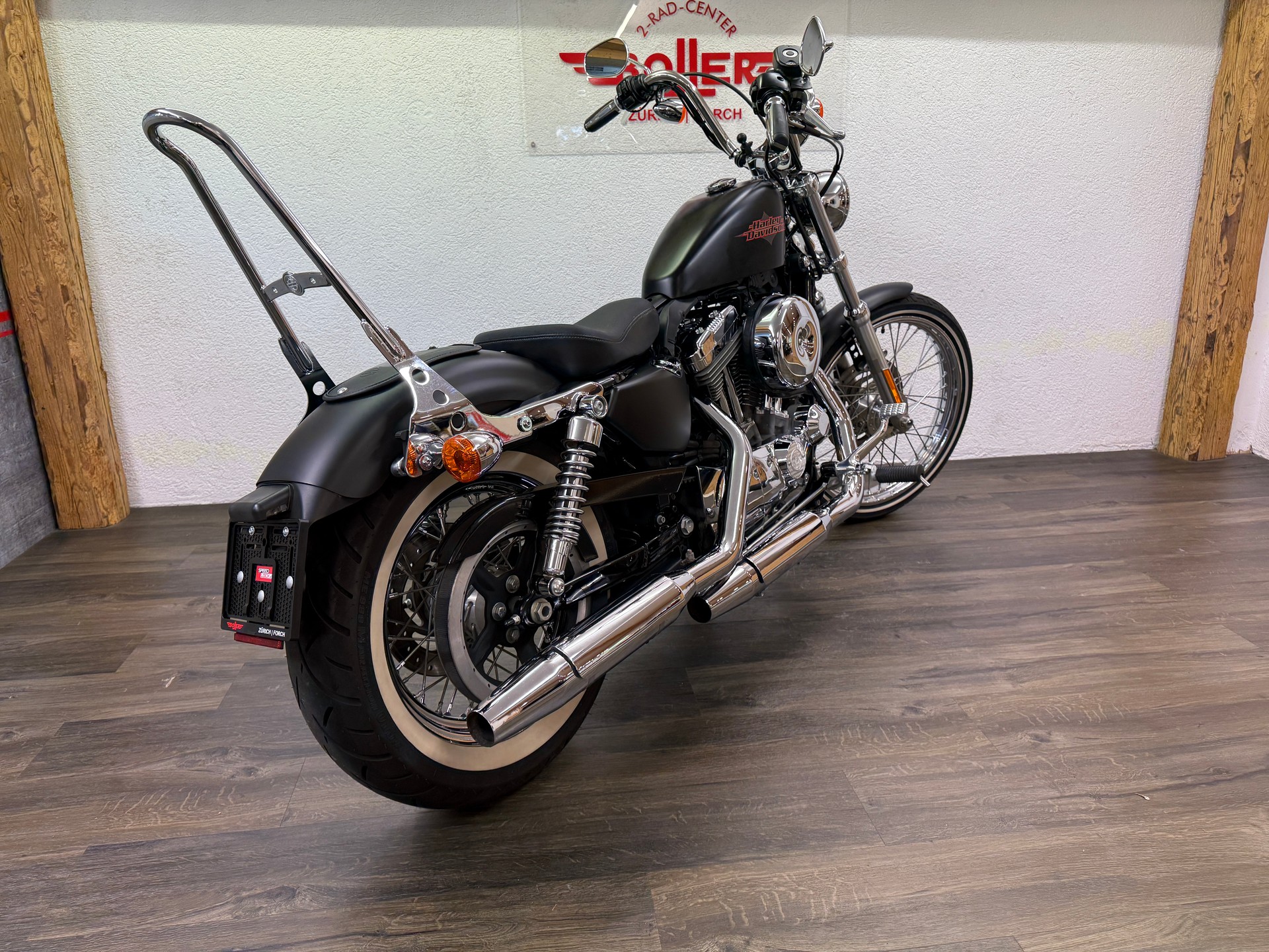 HARLEY-DAVIDSON XL 1200 V Seventy Two-image-4