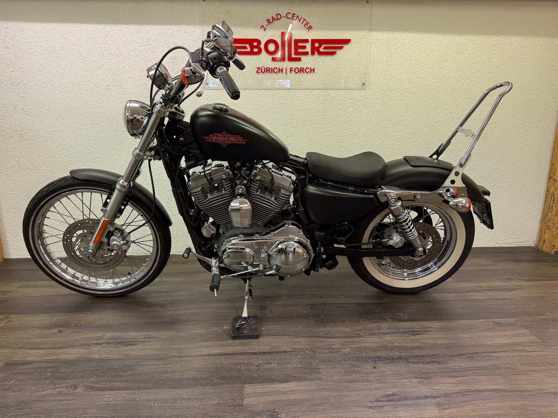 HARLEY-DAVIDSON XL 1200 V Seventy Two-image-8