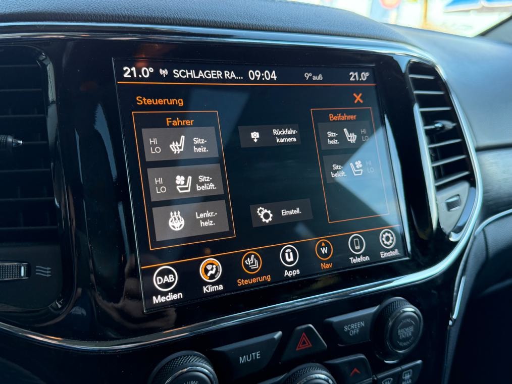 JEEP Grand Cherokee 3.0 CRD Summit Automatic-image-7