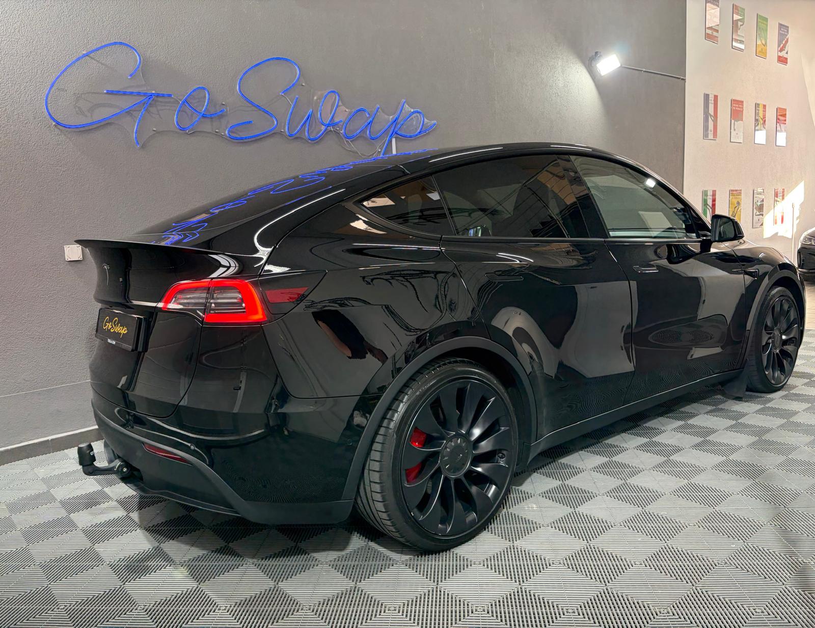 TESLA Model Y Performance - Attelage - AHK - Autopilot amélioré-showroom-element-2