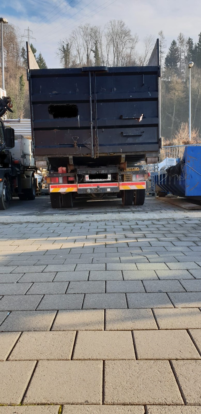 ISUZU NPR 75 - P 75 H-image-3