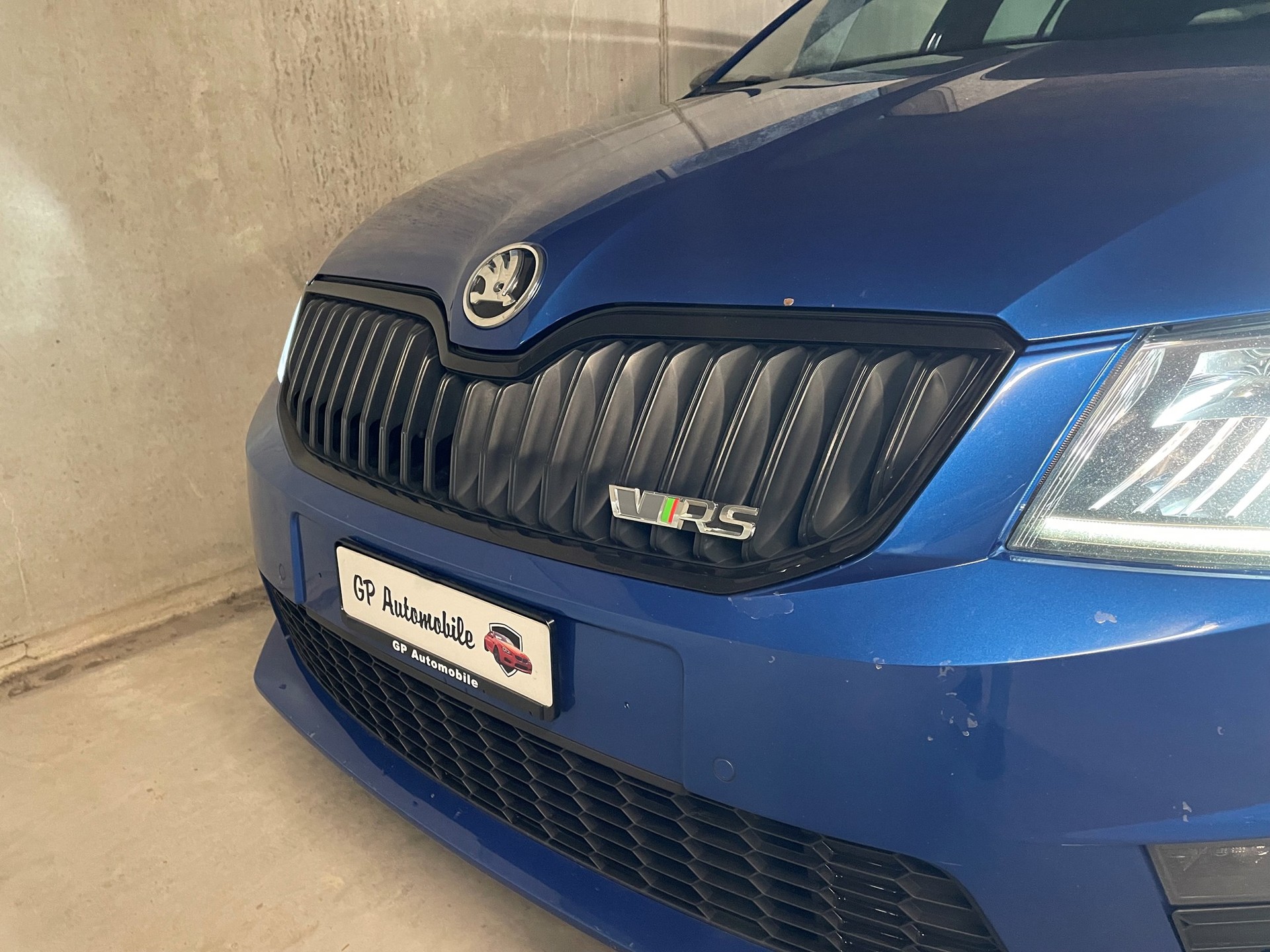 SKODA Octavia Combi 2.0 TDI RS DSG-image-9