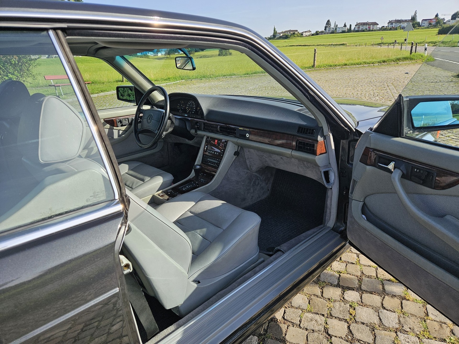 MERCEDES-BENZ SEC 560-image-7