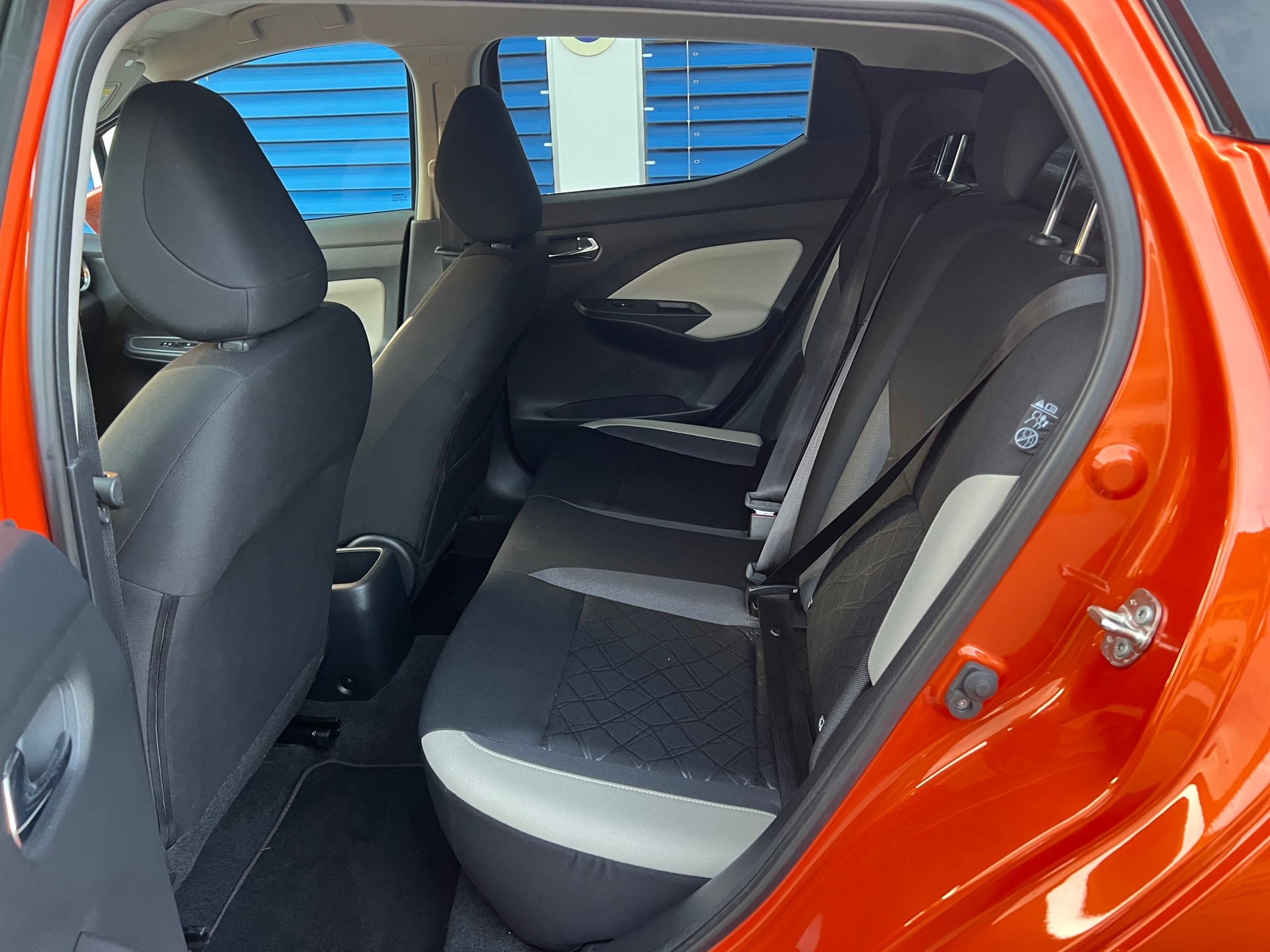 NISSAN Micra IG-T 100 acenta Xtronic-image-3