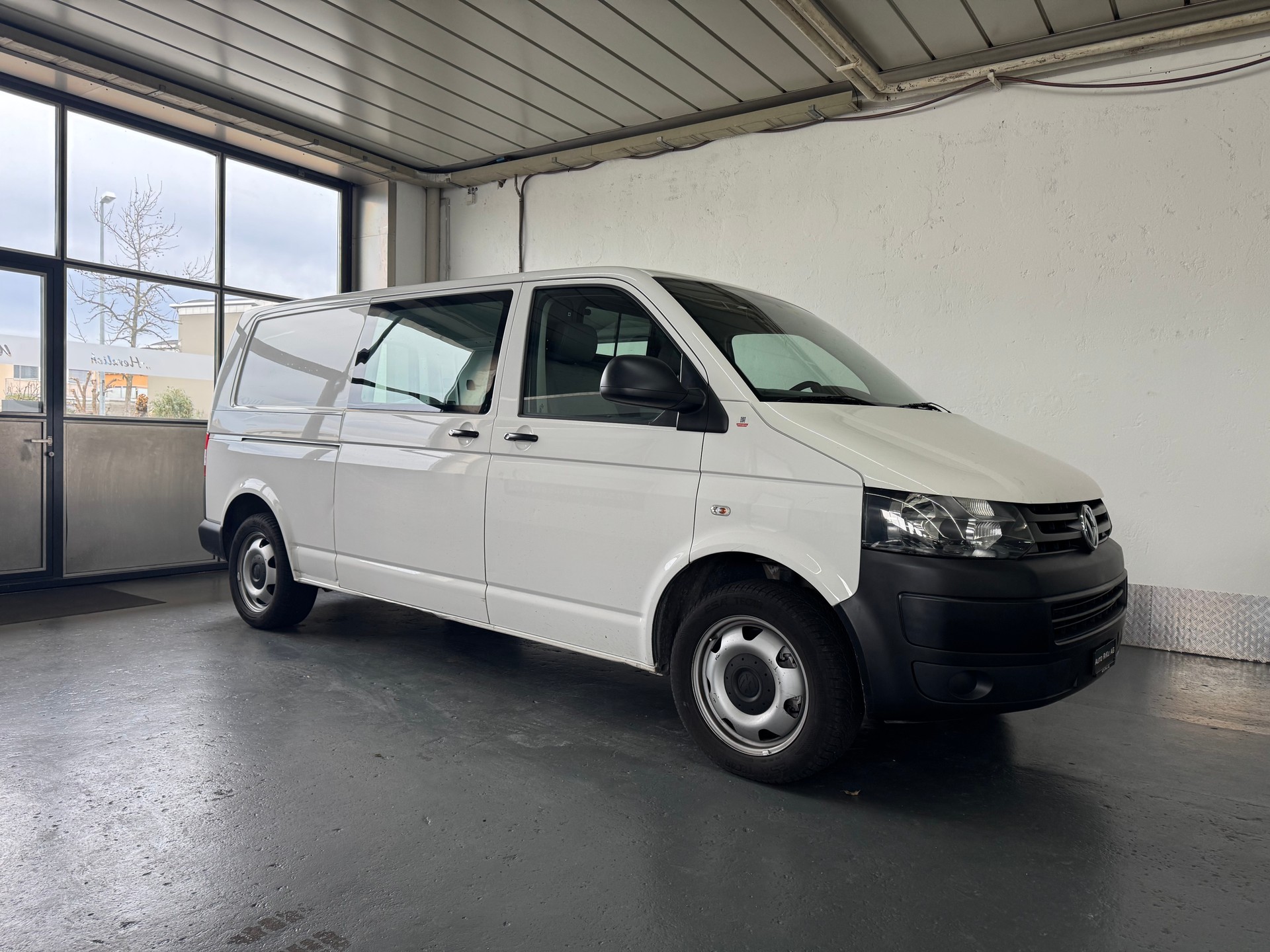 VW T5 2.0 Bi-TDI 4Motion DSG-showroom-element-1