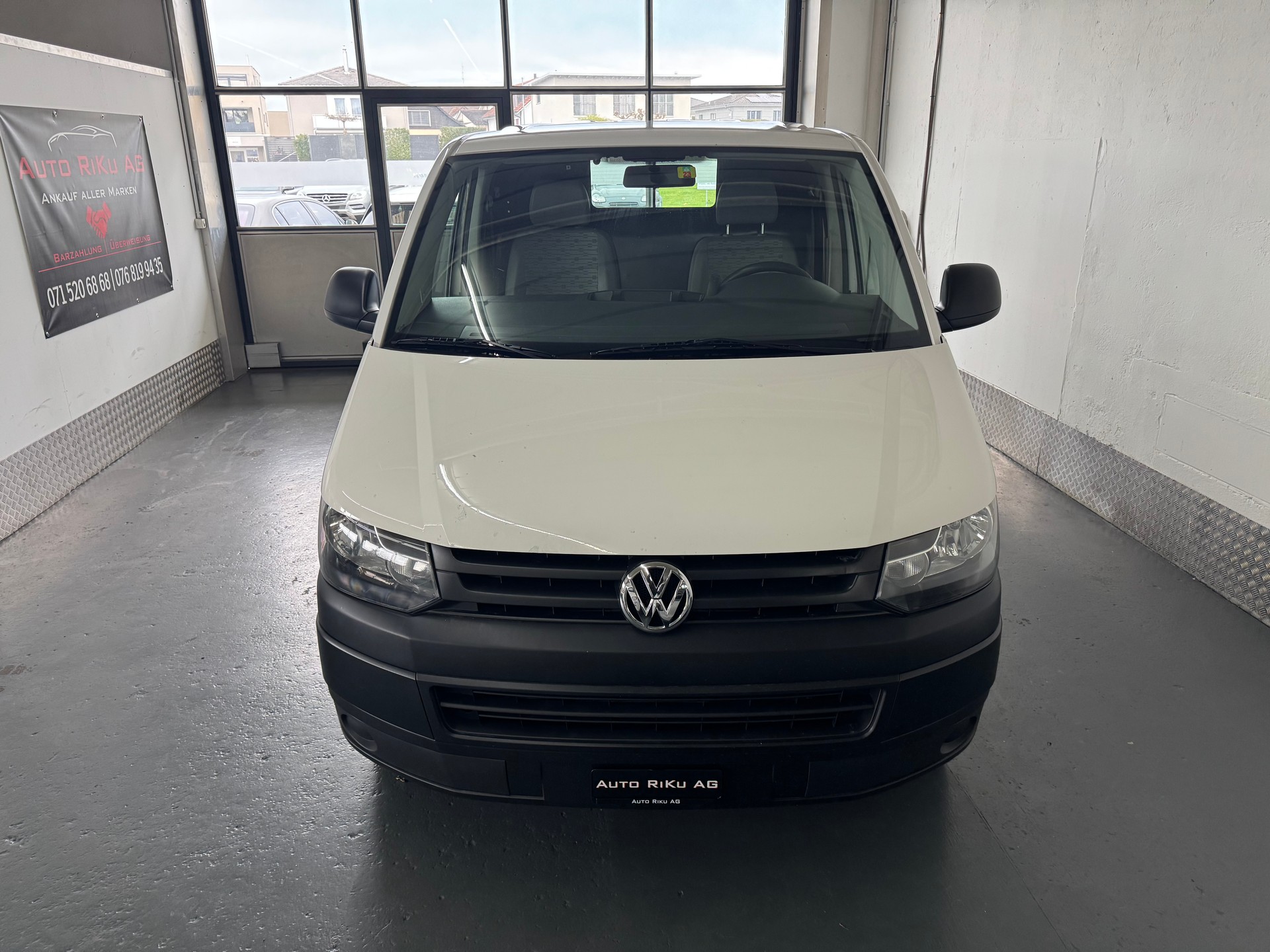 VW T5 2.0 Bi-TDI 4Motion DSG-showroom-element-2
