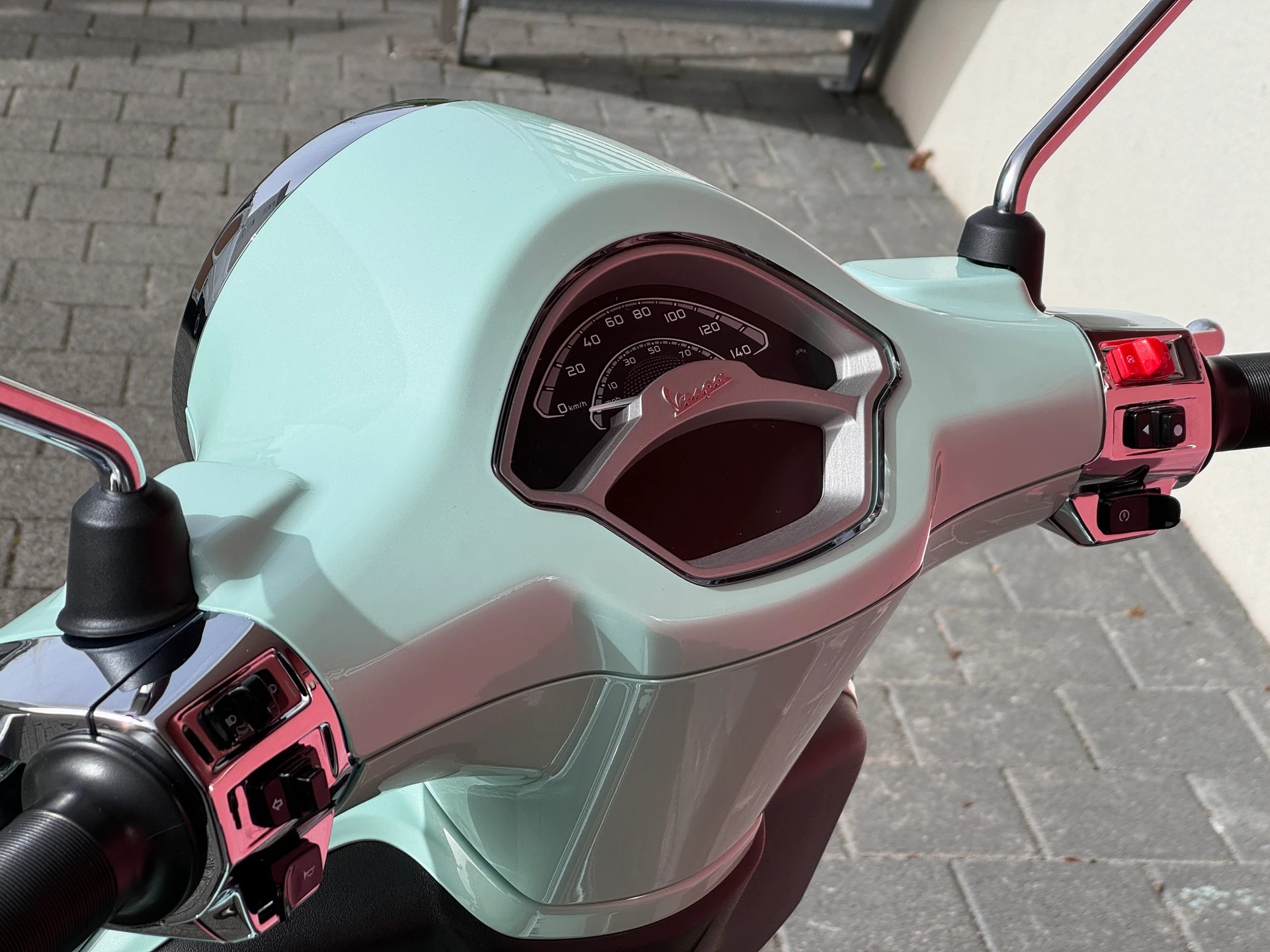 PIAGGIO Vespa 125 Primavera ABS-image-12