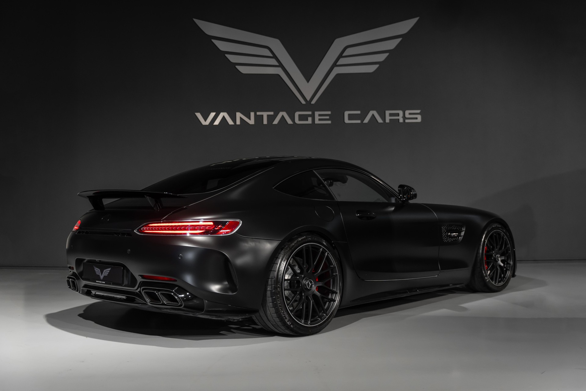 MERCEDES-BENZ AMG GT C Coupé-showroom-element-2