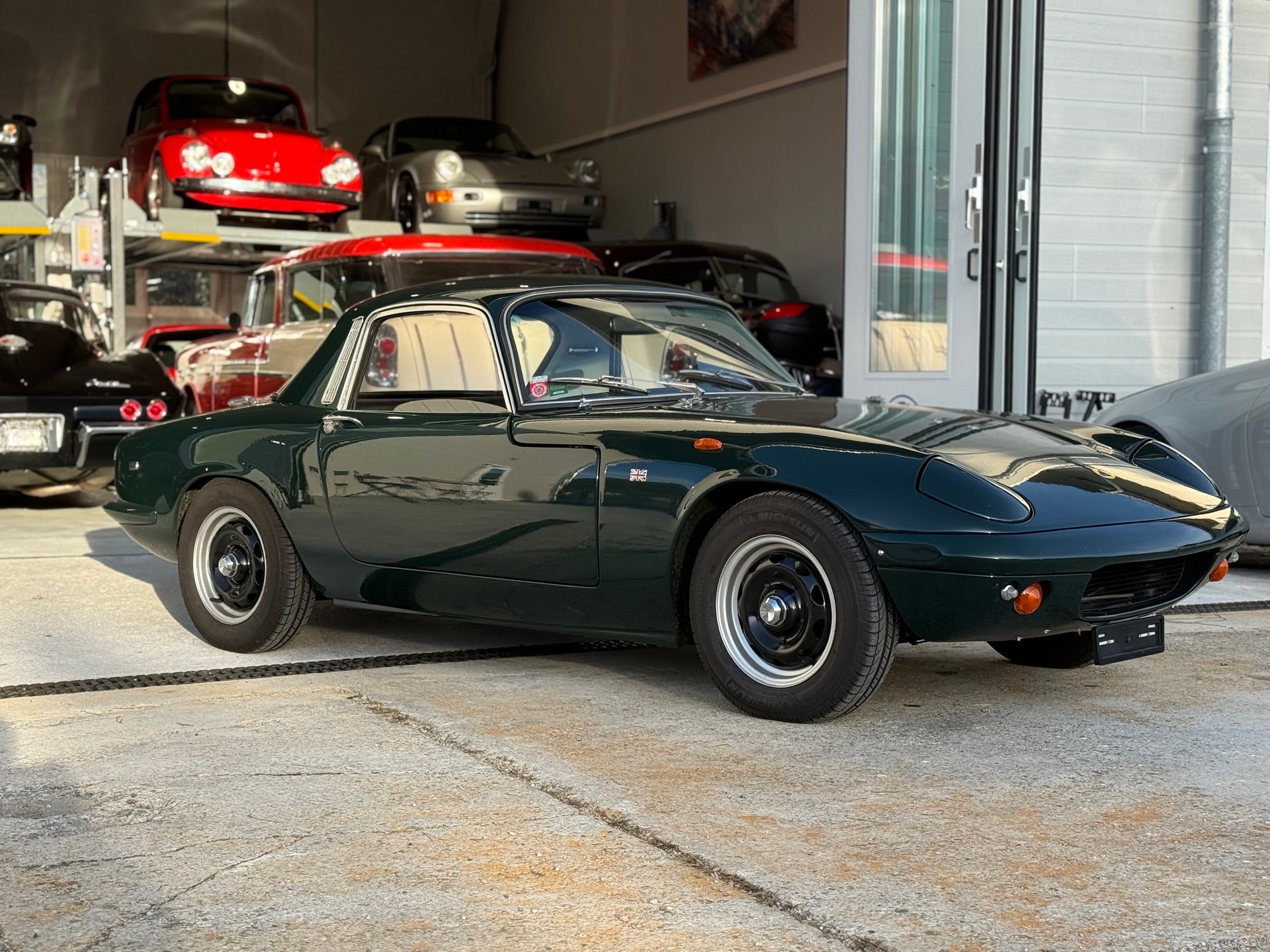 LOTUS ELAN-image-4