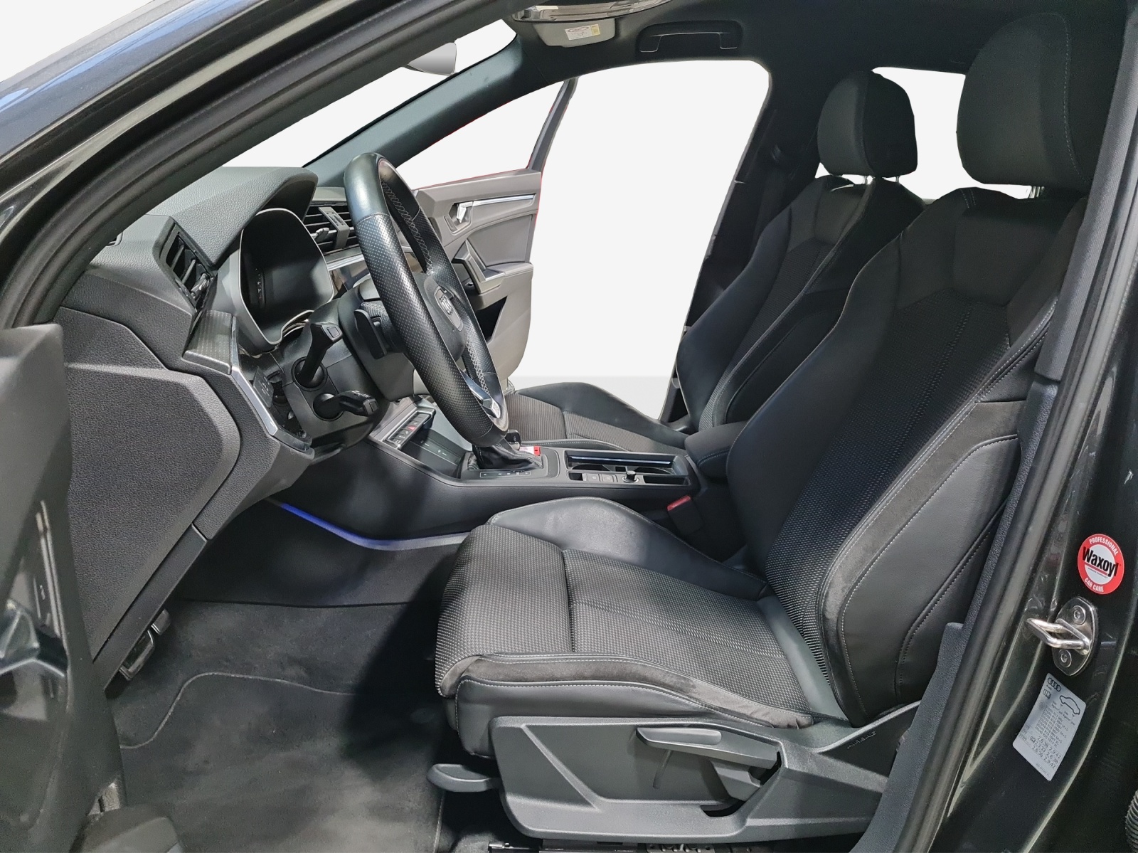 AUDI Q3 Sportback 45 TFSI e S line Attraction S-tronic-image-8