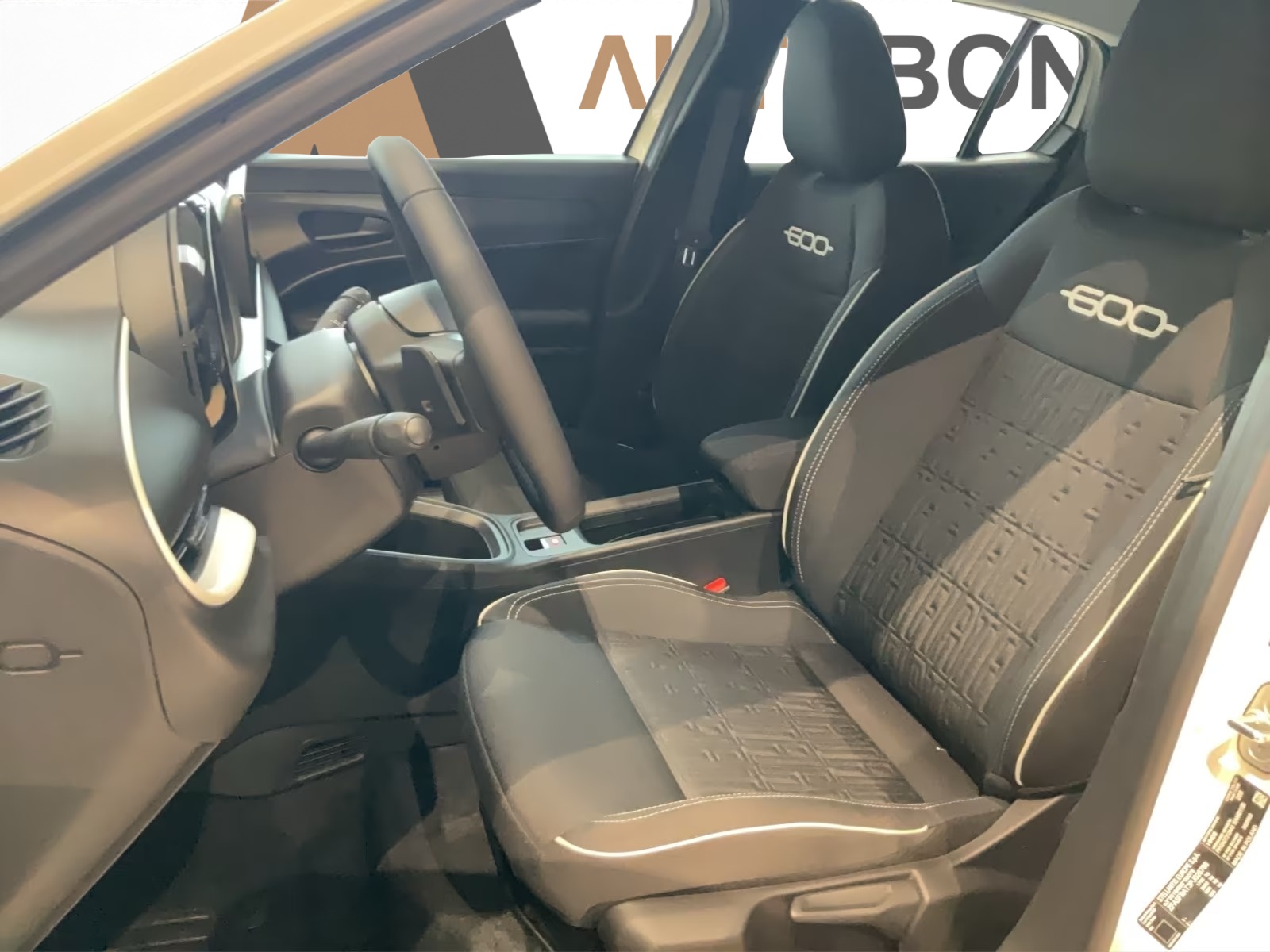 FIAT 600 1.2 Hybrid MHEV 145 Cult-image-23
