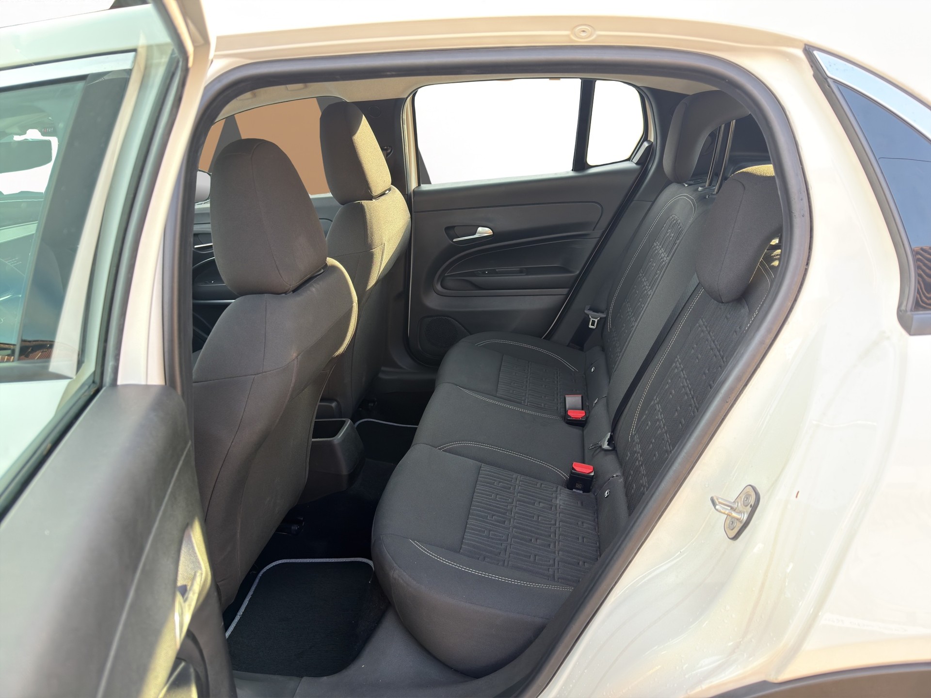 FIAT 600 1.2 Hybrid MHEV 145 Cult-image-12
