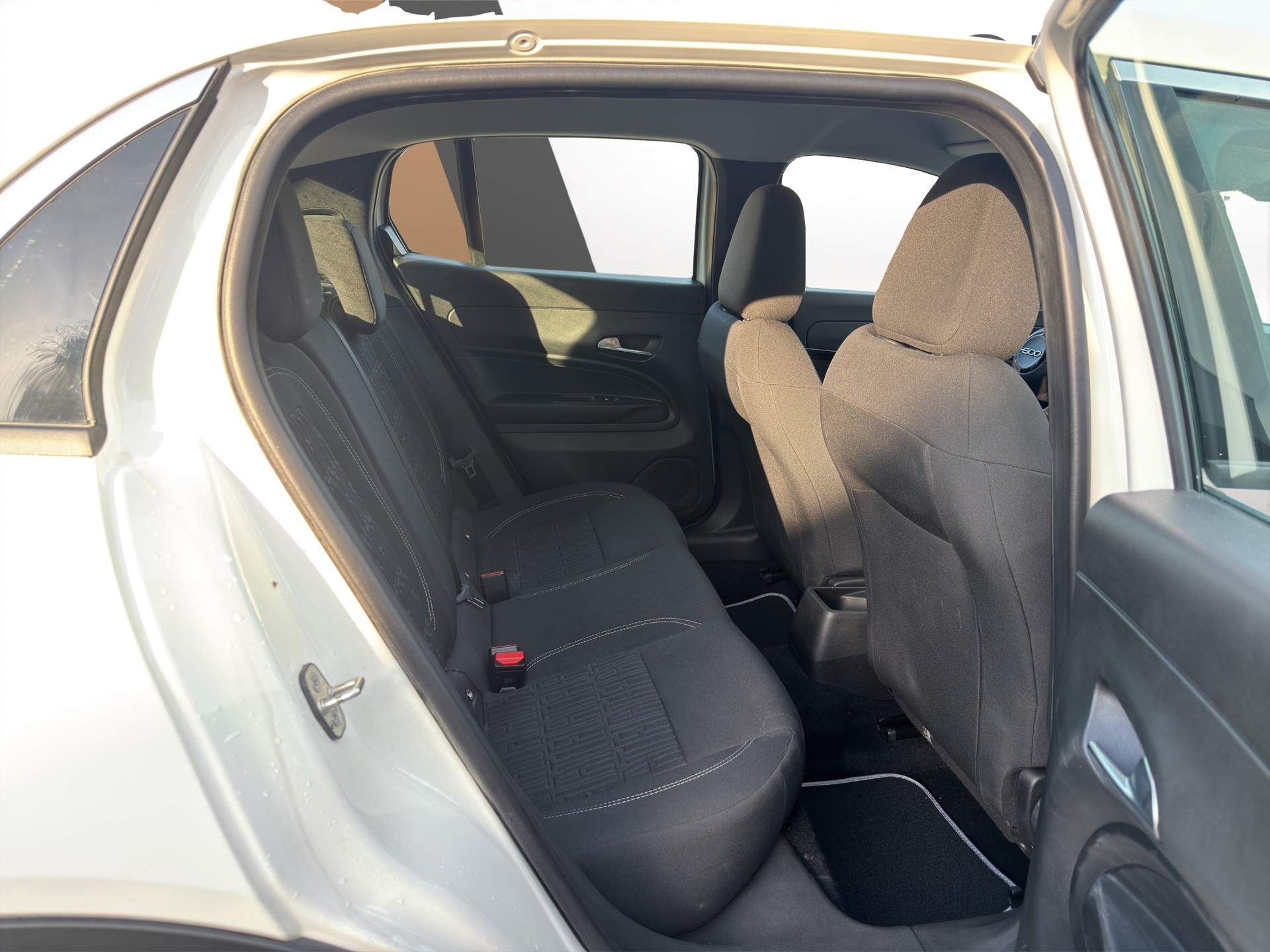 FIAT 600 1.2 Hybrid MHEV 145 Cult-image-11