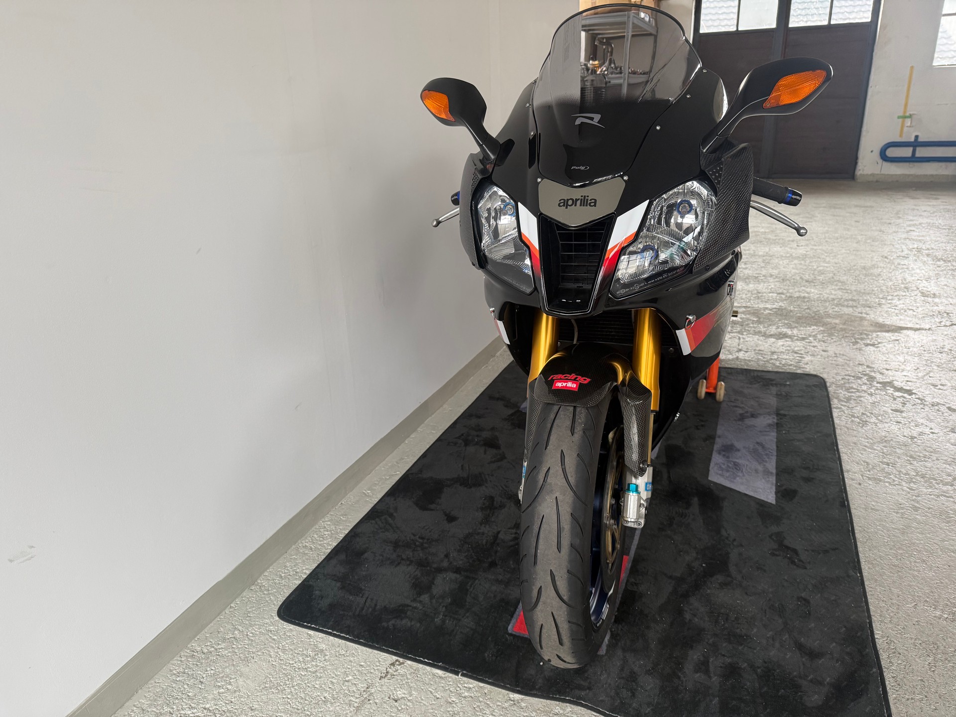 APRILIA RSV 1000 R I.E. Factory-image-5
