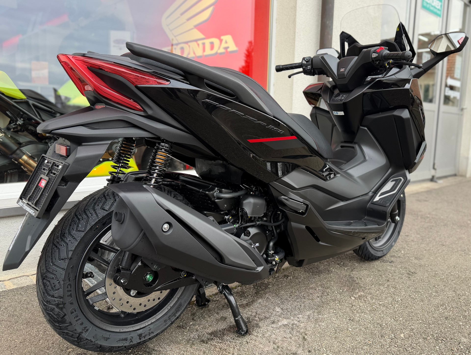 HONDA Forza 350 Special Edition 2026-image-3