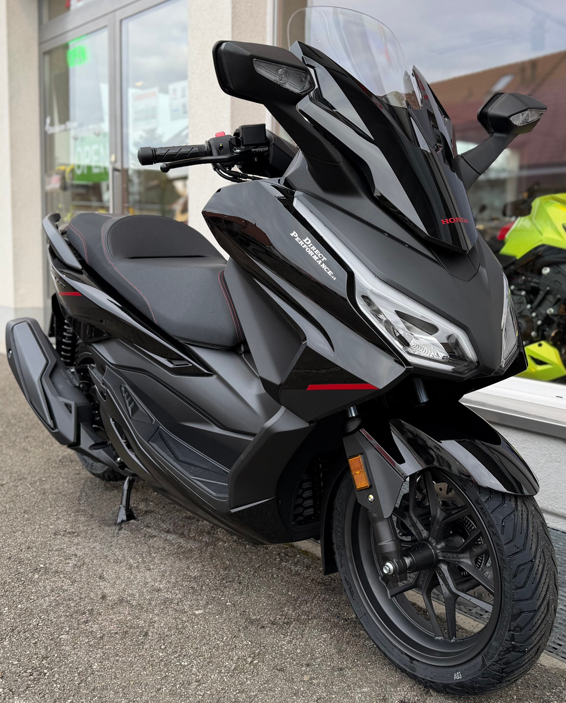 HONDA Forza 350 Special Edition 2026-image-2