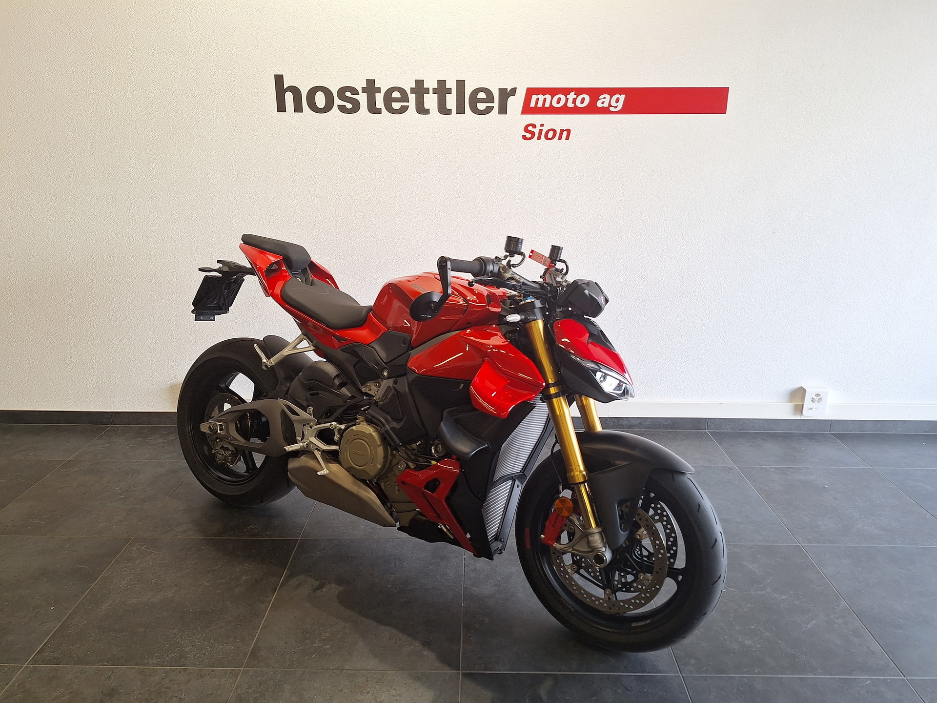 DUCATI Streetfighter V4 S-image-0