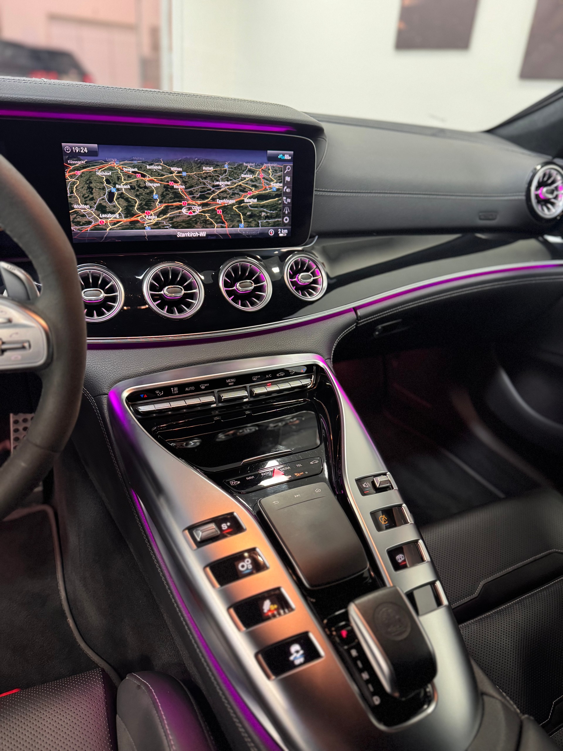 MERCEDES-BENZ AMG GT 4 63 S 4Matic+ Speedshift MCT *Keramikbremsen / Aerodynamikpaket / Schalensitze / 4 Sitzer Fond / Steinschlagschutzfolie*-image-14