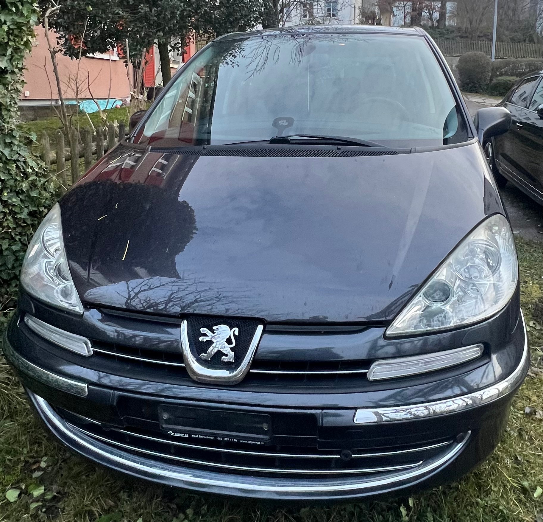 PEUGEOT 807 2.2 16V HDi Family+ Tiptronic-showroom-element-1