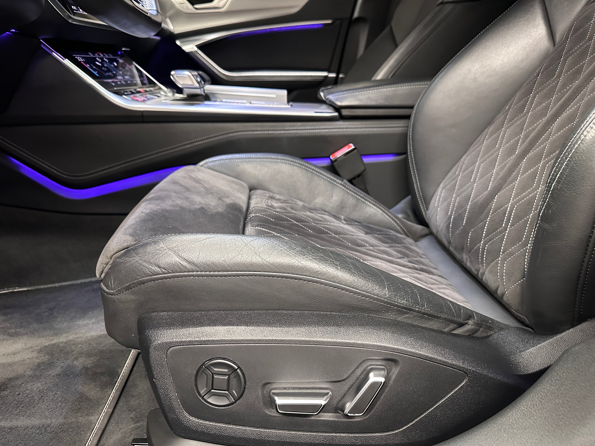 AUDI S7 Sportback 3.0 V6 TDI quattro T-Tronic *ABT383 PS*CH-Auto*Lückenlose Servicehistorie bei Audi*B&O*-image-17