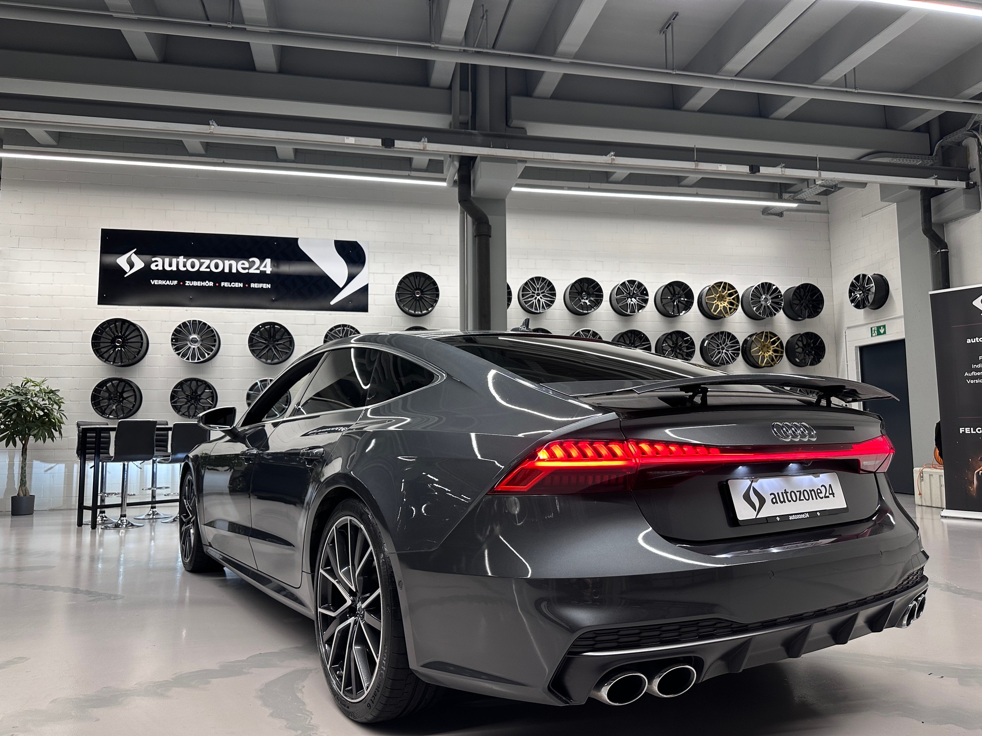 AUDI S7 Sportback 3.0 V6 TDI quattro T-Tronic *ABT383 PS*CH-Auto*Lückenlose Servicehistorie bei Audi*B&O*-image-8