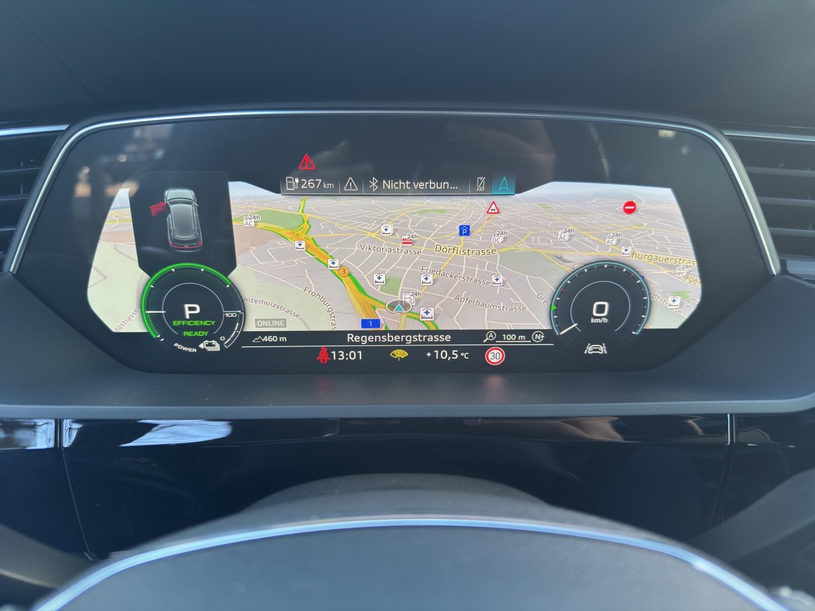 AUDI e-tron 55 Advanced quattro-image-16