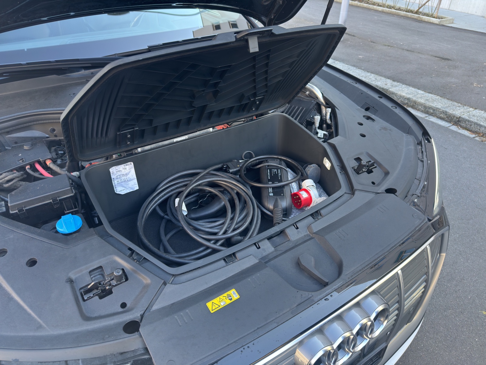 AUDI e-tron 55 Advanced quattro-image-30