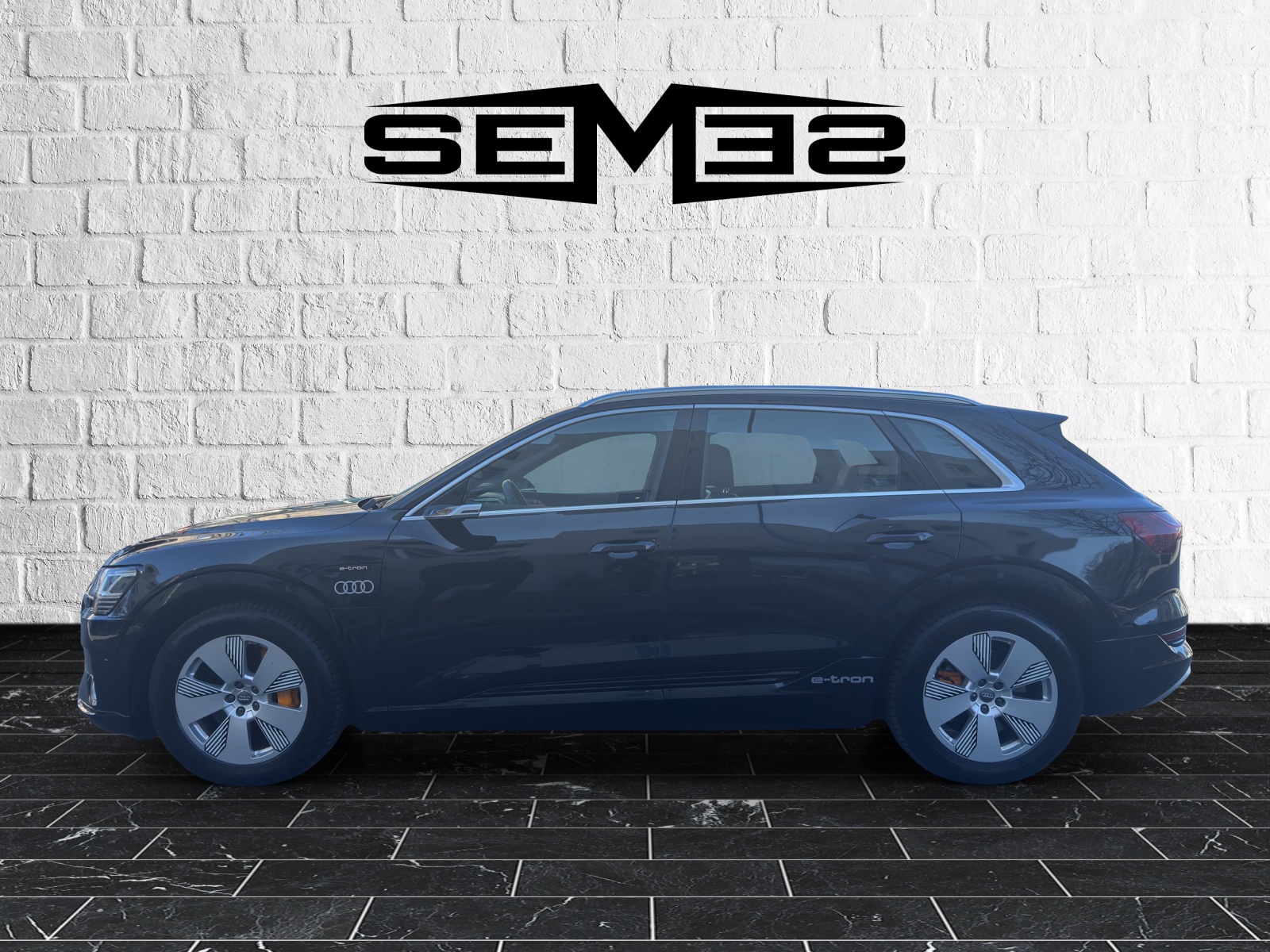 AUDI e-tron 55 Advanced quattro-showroom-element-1