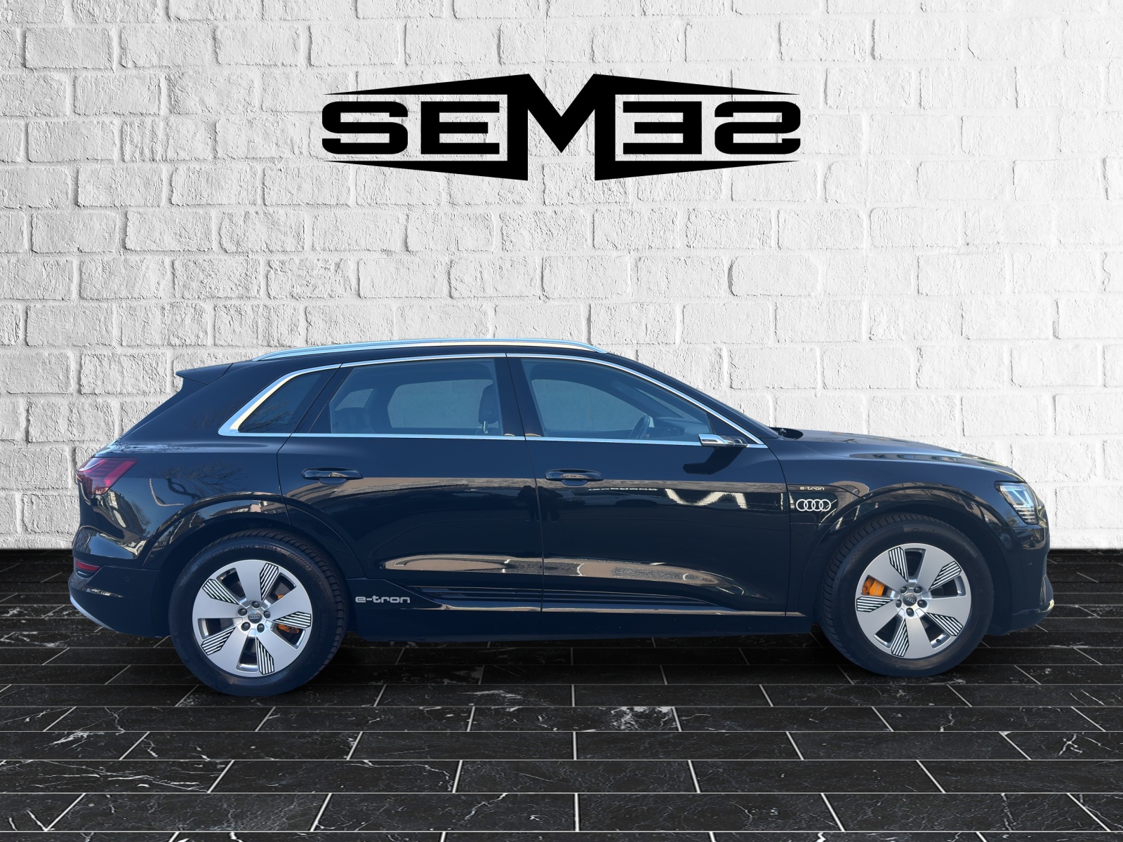 AUDI e-tron 55 Advanced quattro-image-5