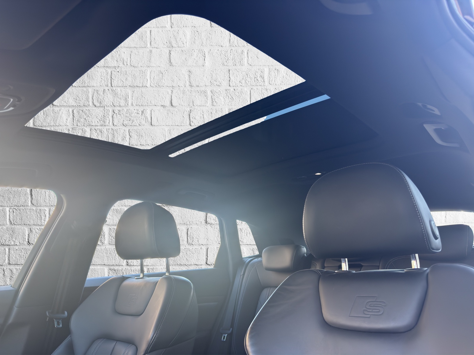 AUDI e-tron 55 Advanced quattro-image-12